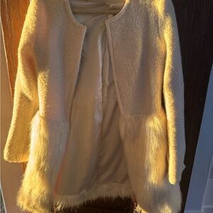 Wild & Alive Heroes Elegant Cream Faux Fur Trimmed Women's Coat